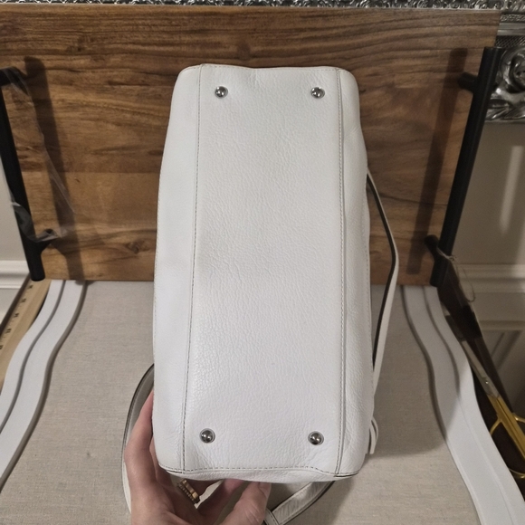 Ralph Lauren Leather White Shoulder Bag - Picture 8 of 10